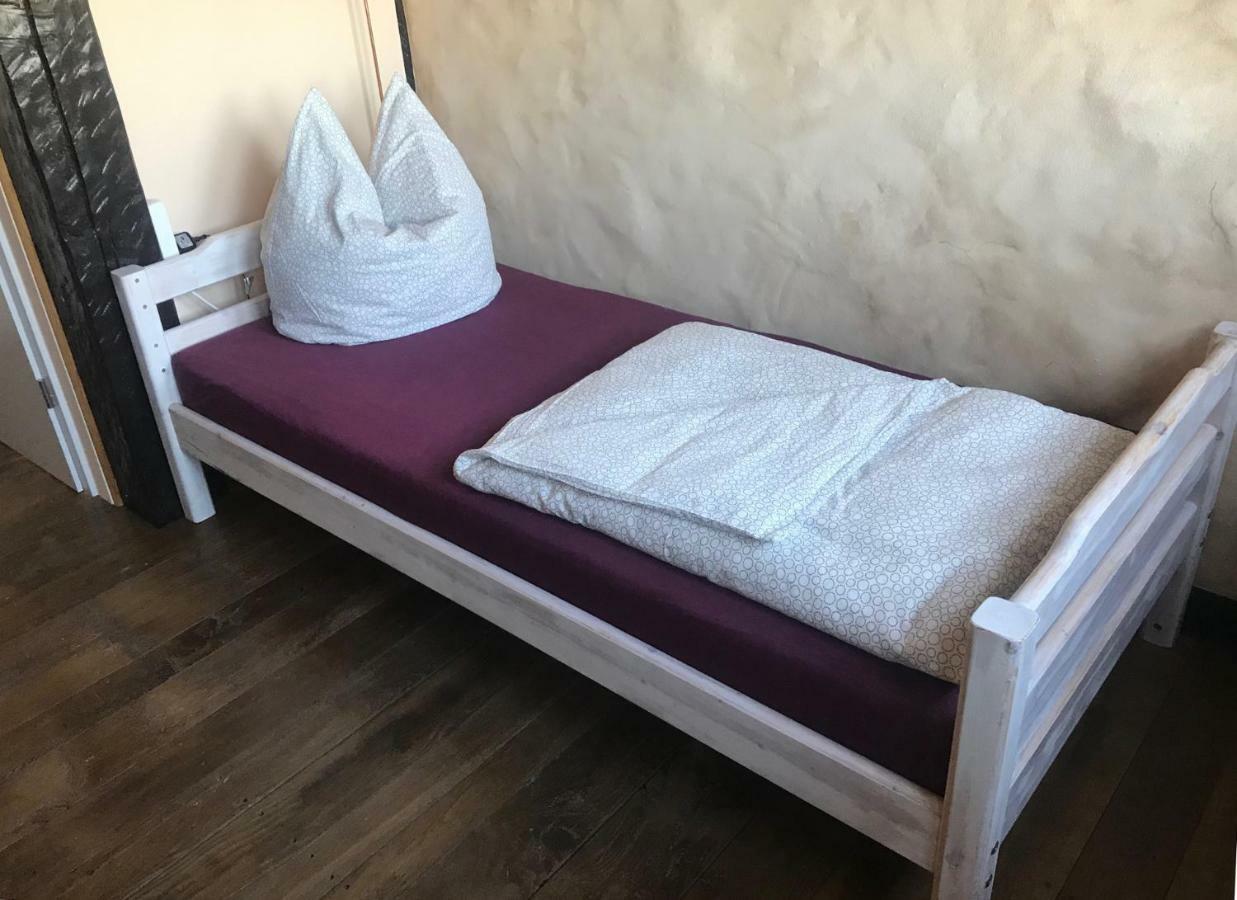 Ferienwohnung Wachstube Mit 3 Schlafraeumen Im Rittergut Leppersdorf Wachau Eksteriør bilde